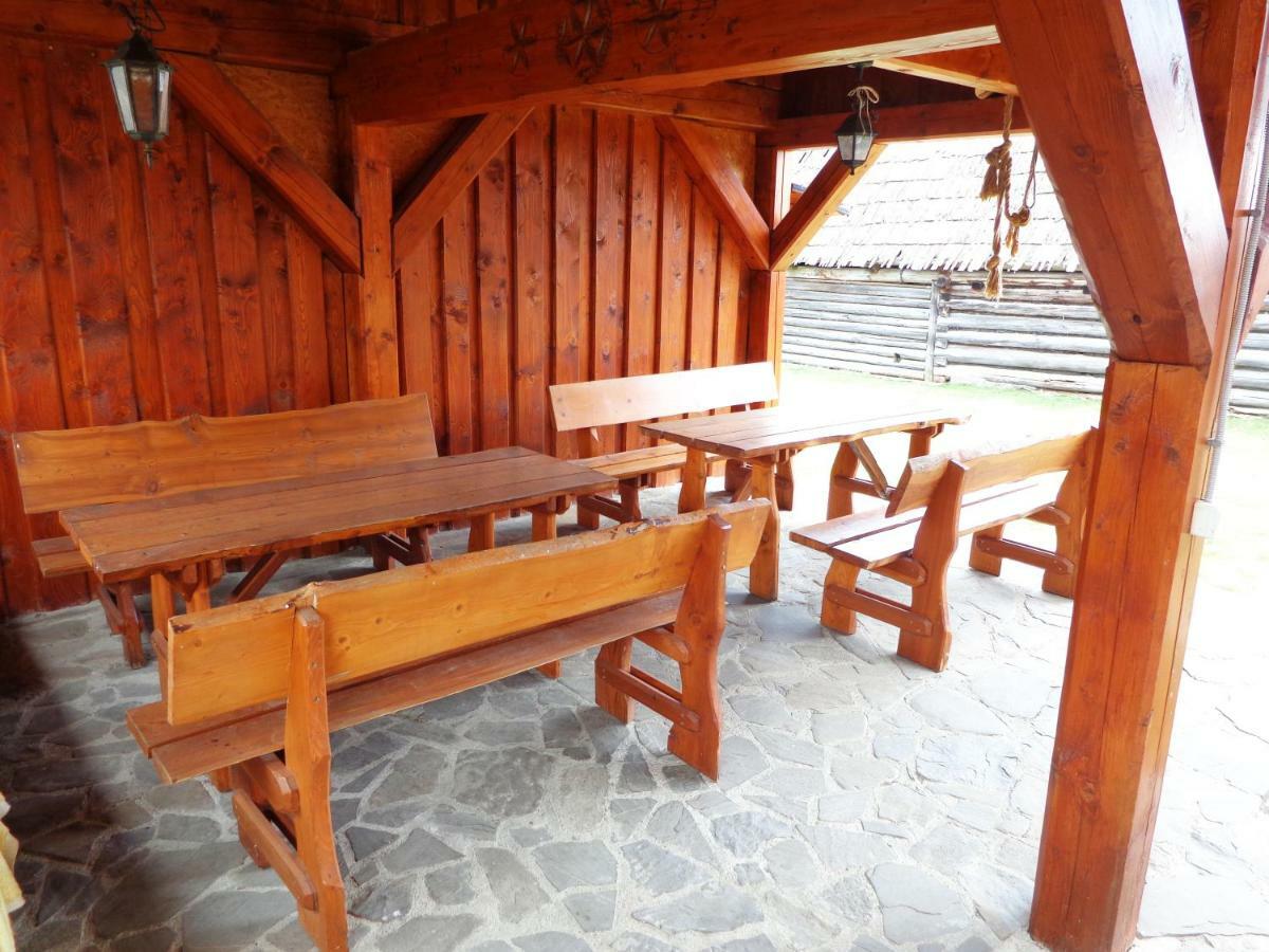 Drevenica Deni Villa Osturna Eksteriør bilde